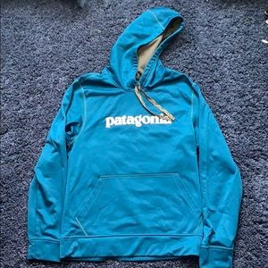 Men’s Patagonia sweatshirt